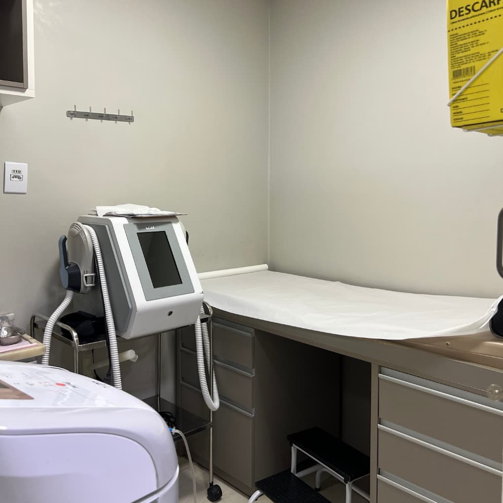 Detalhe da estrutura com branding